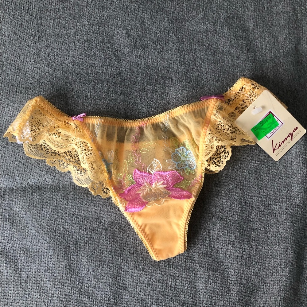 Yellow Ruffle Panties from Europe! NWT! 🥳♥️